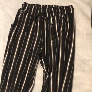 (s) black and white striped pants from ardene